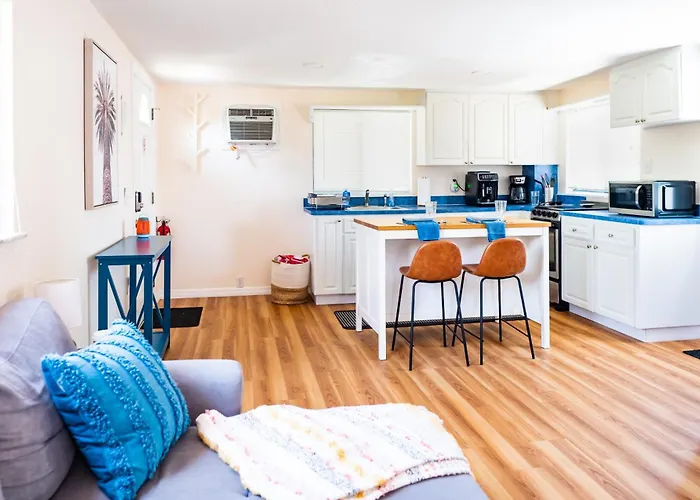 Apartment Sun-drenched 1br - 5min Walk To *