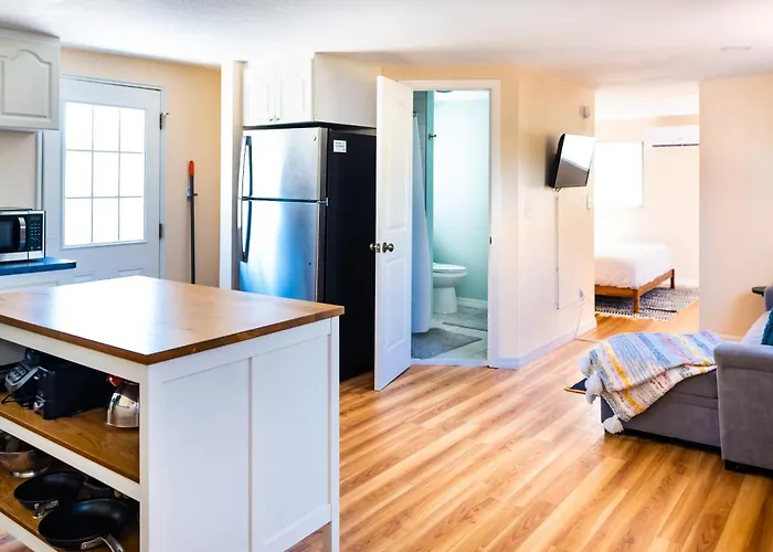 Apartment Sun-drenched 1br - 5min Walk To